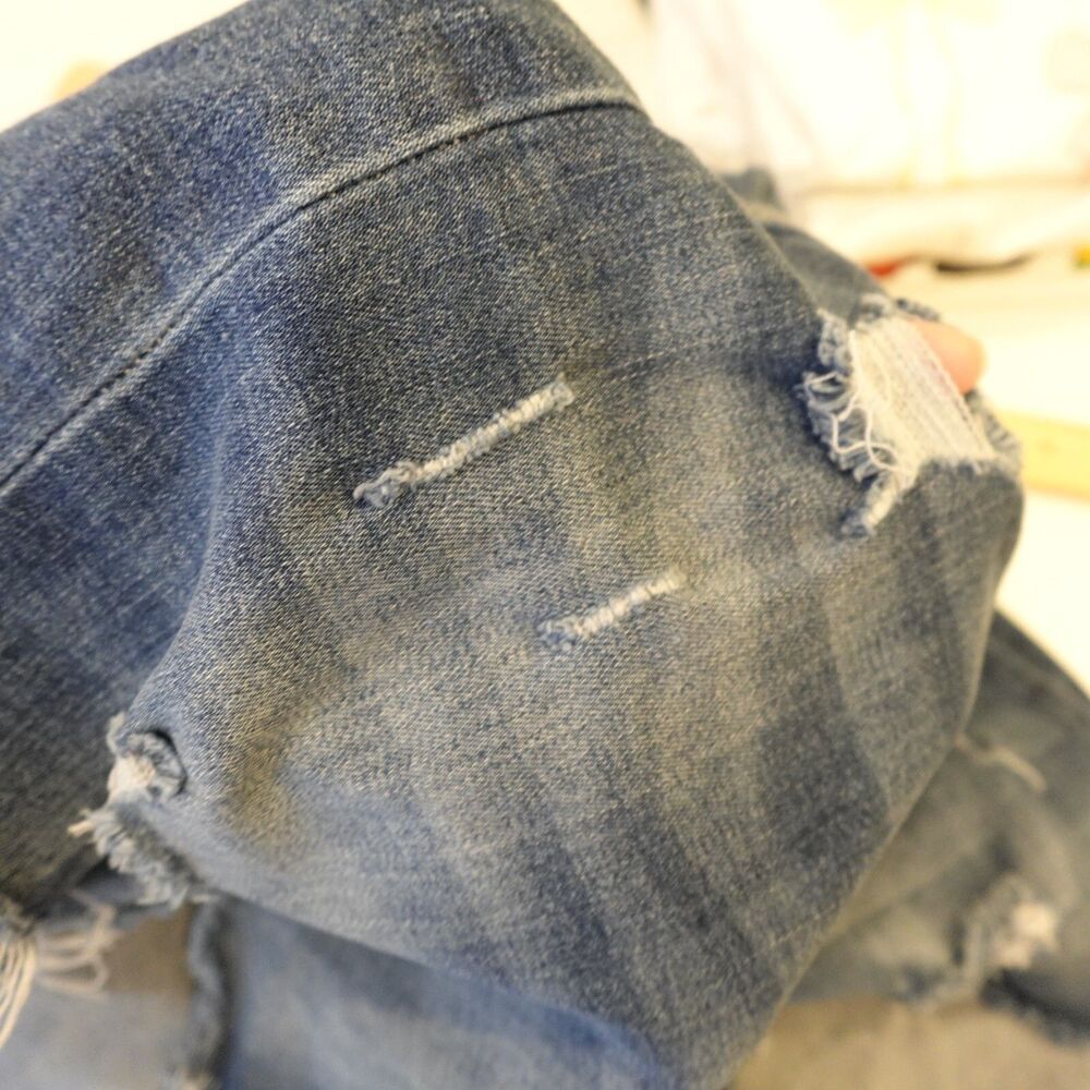 Indego Rein Jean Shorts Juniors Size 17 Distressed Holes Cut Off Peasant Grunge - Picture 11 of 13